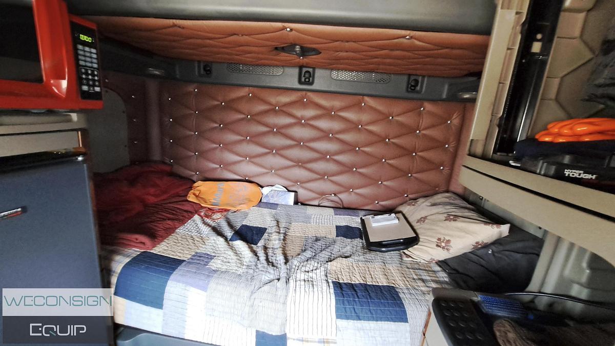 Used 2016 Freightliner Cascadia 125 Evolution Sleeper Truck Tractor