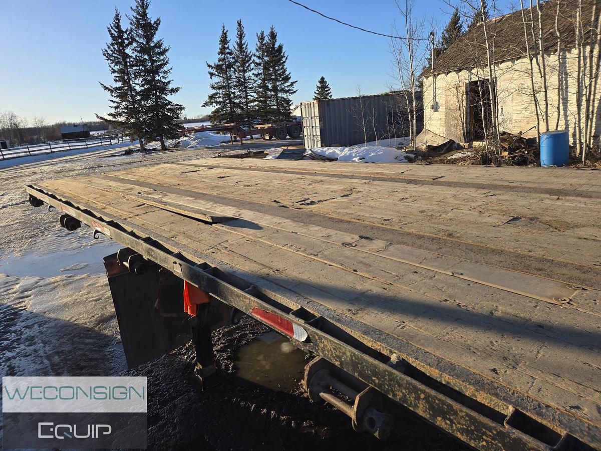 Used 2006 Manac 53' Flat Deck Sliding Axle