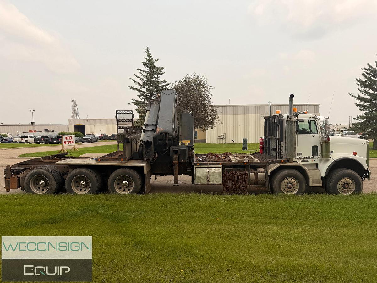 Used 2007 Freightliner FLD120SD 35 Ton Knuckle Boom Truck