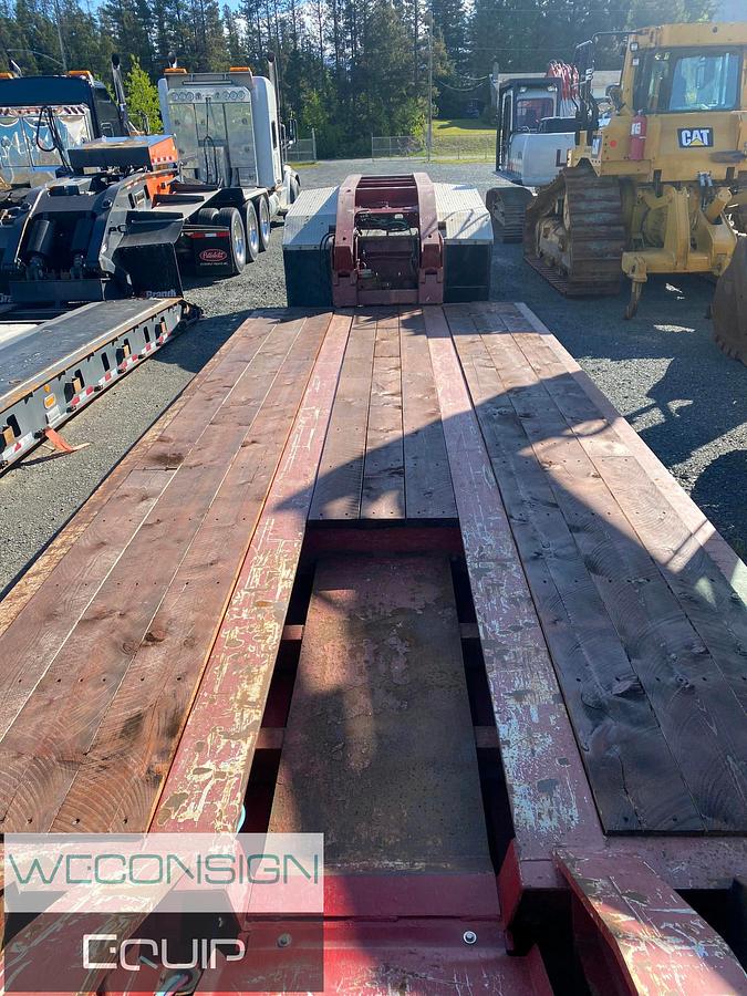 Used 2016 Trail King HRGN 55T 8 Axle Lowbed/Lowboy Combination