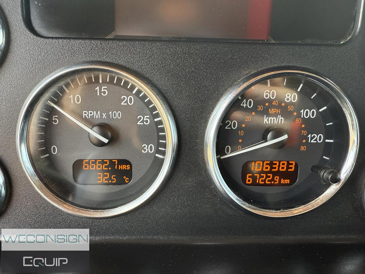 Used 2017 Peterbilt Single Axle Hydrovac