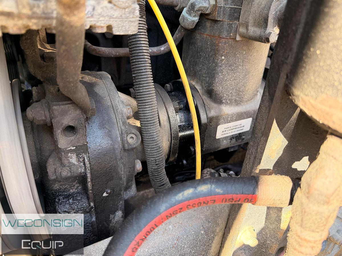 Used 1997 Freightliner USF-1E TA Dump Truck