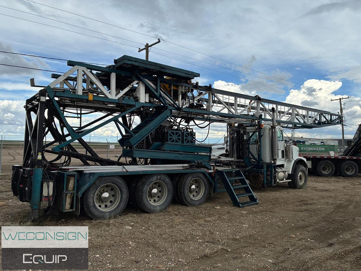 Used 2005 Freightliner FLD120SD Snubbing Rig Truck