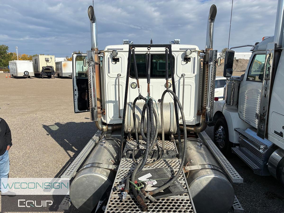 Used 2019 Western Star 4900SB Day Cab Truck Tractor