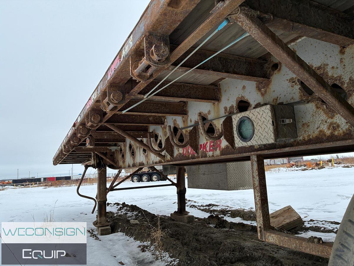 Used 2004 Doepker Super B Flat Deck 32x28