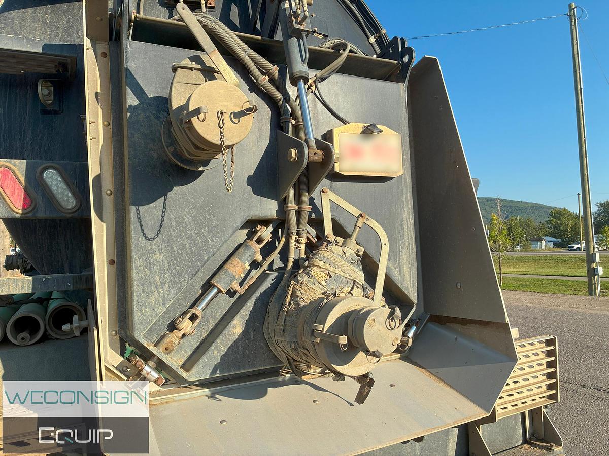 Used 2023 Kenworth T800 Tri-Drive Tornado Hydrovac