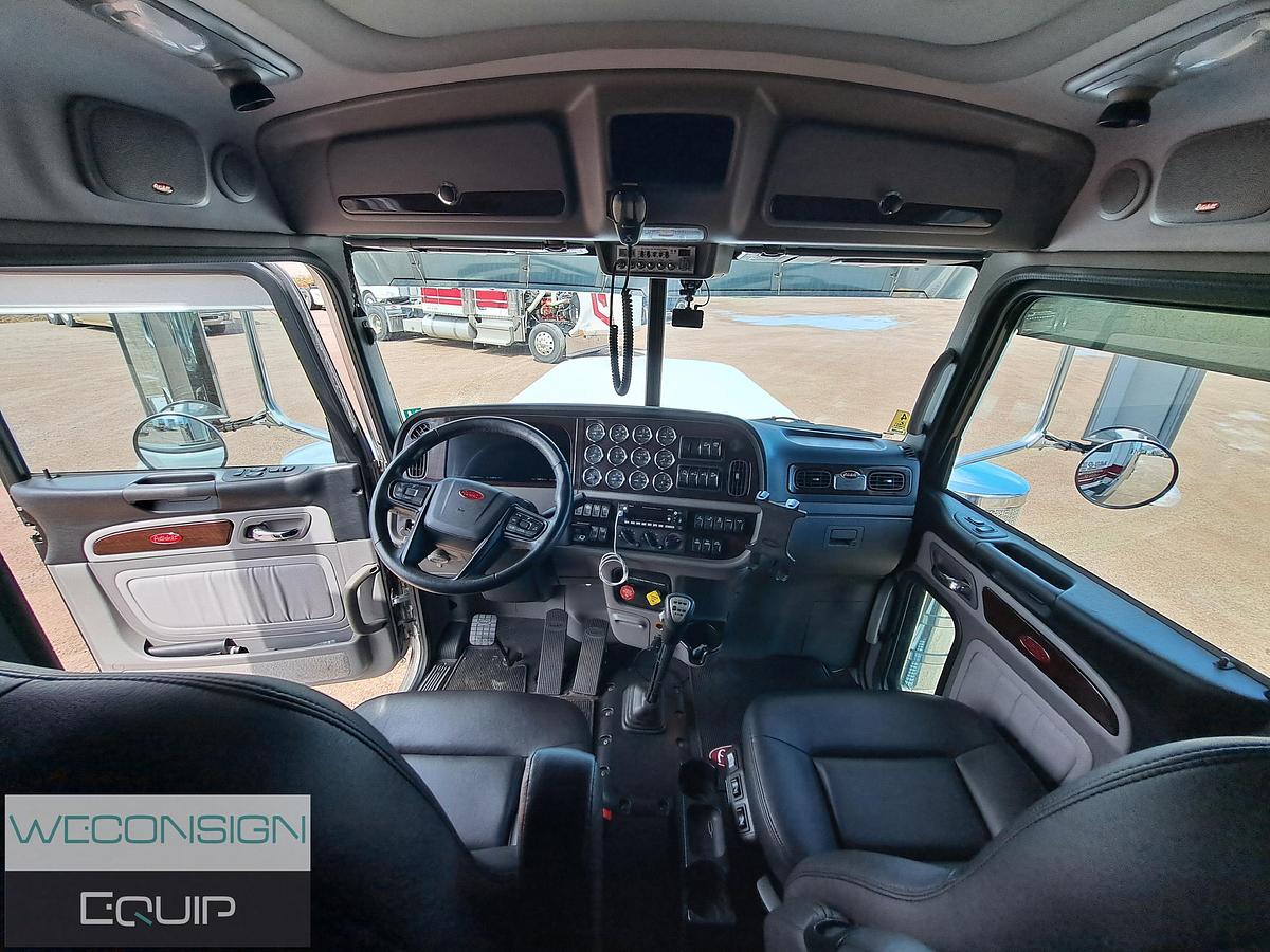 Used 2024 Peterbilt 389 Sleeper Truck Tractor