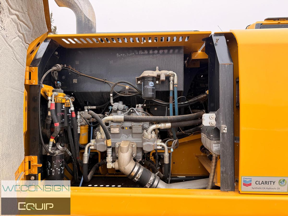 Used 2017 John Deere 250G LC Excavator