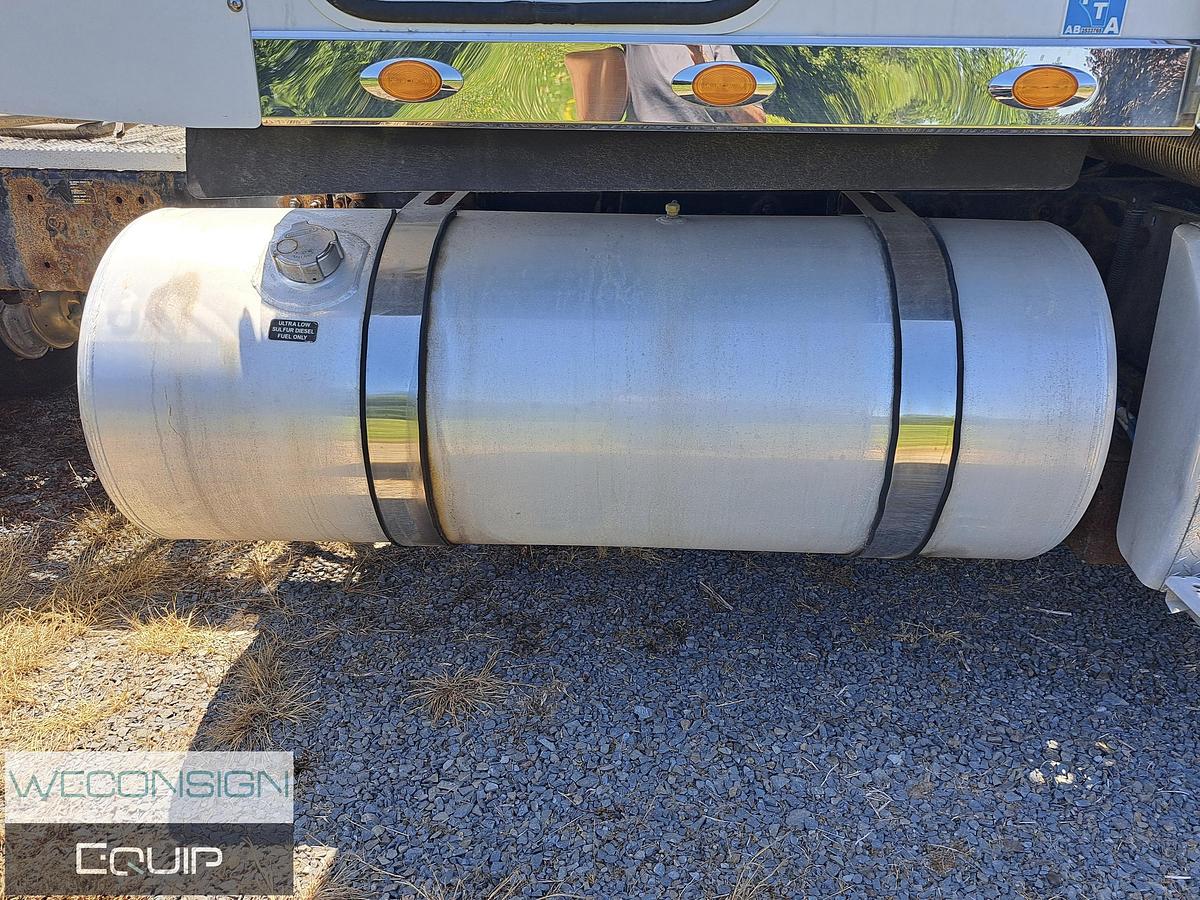 Used 2020 Freightliner Coronado Sleeper Truck Tractor