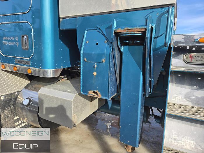 Used 2012 Kenworth Tan Tri