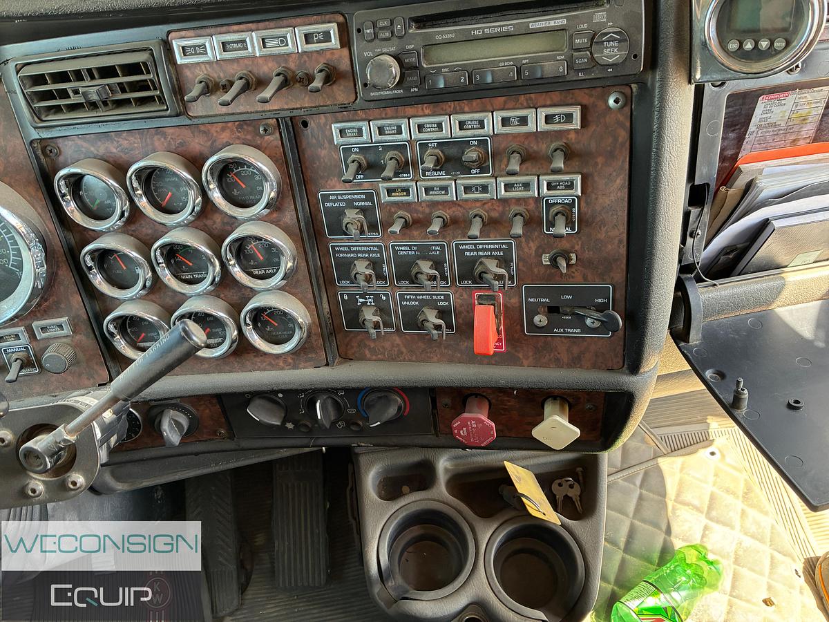 Used 2006 Kenworth C5 Picker Truck