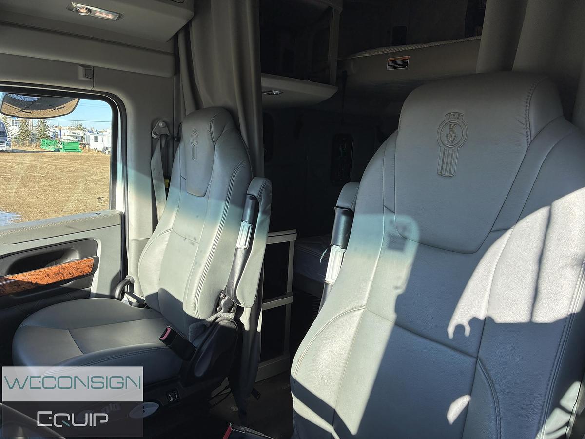 Used 2020 Kenworth T680 Sleeper Truck Tractor