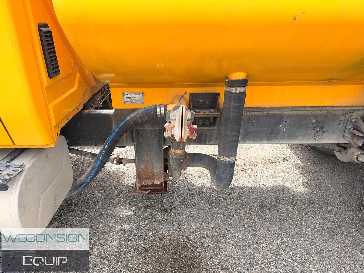 Used 2013 International Single Axle Water Truck