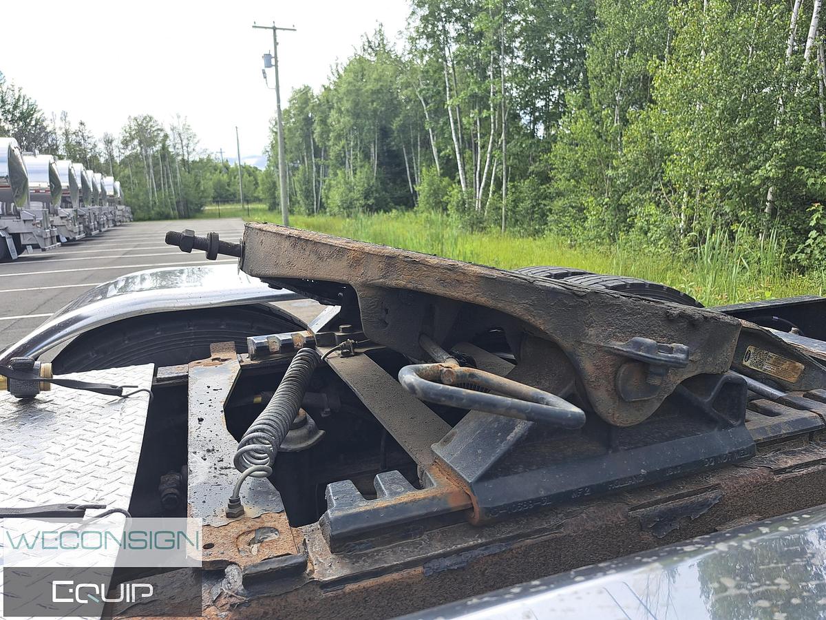 Used 2022 Peterbilt 389