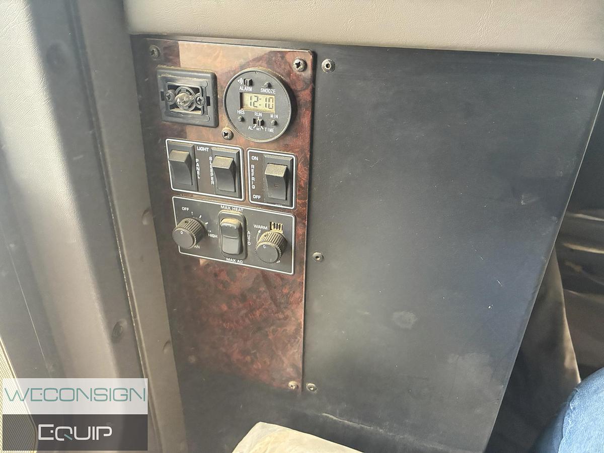 Used 2010 Kenworth SMV01