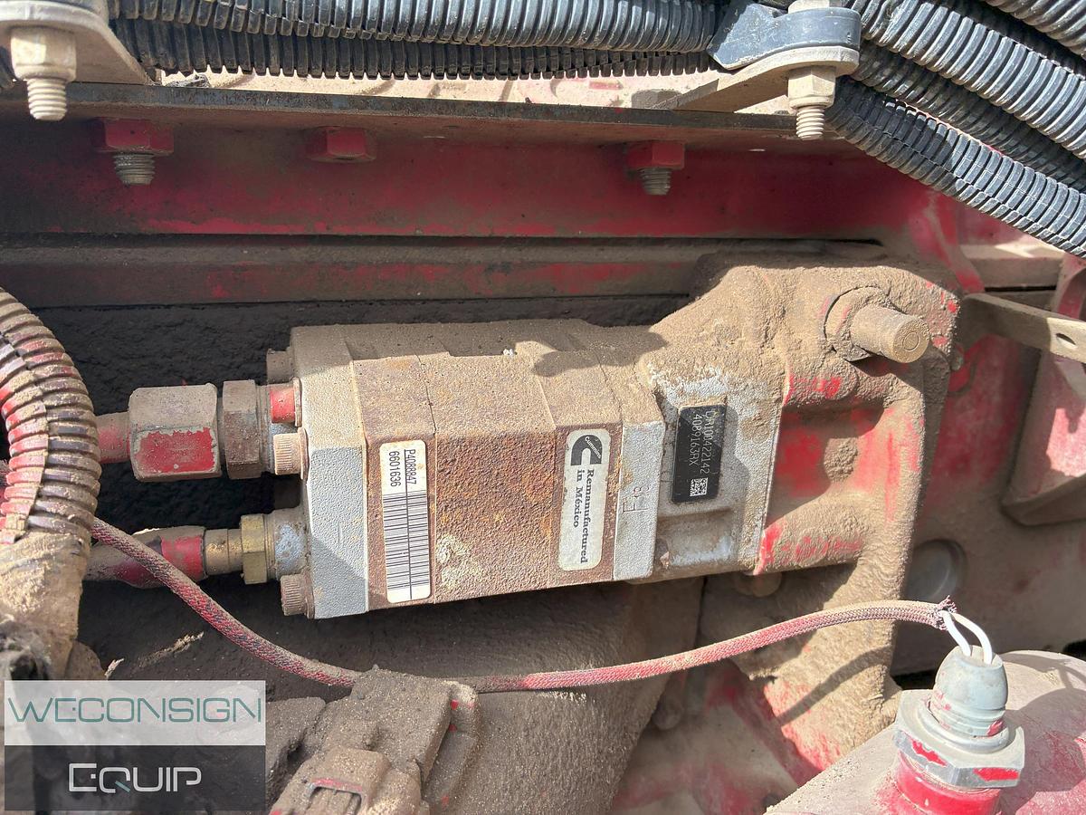 Used 2010 Kenworth T800 Tri Drive Combo Vac