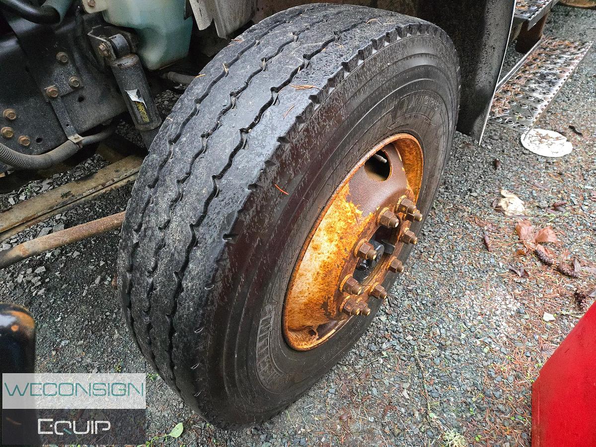 Used 2002 International 4300SBA Service/ Mechanics Truck