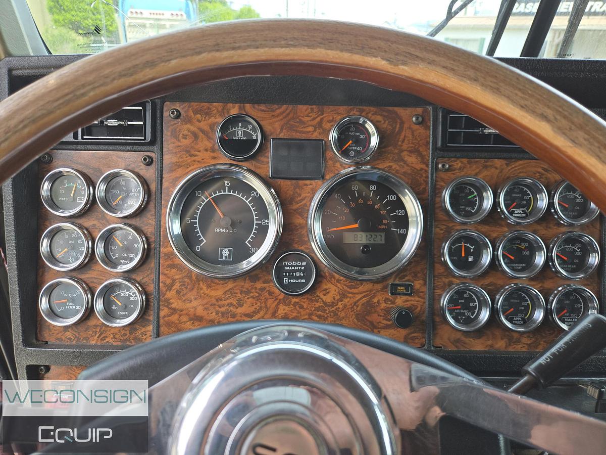 Used 2001 Kenworth T800 TA Lowbed Truck