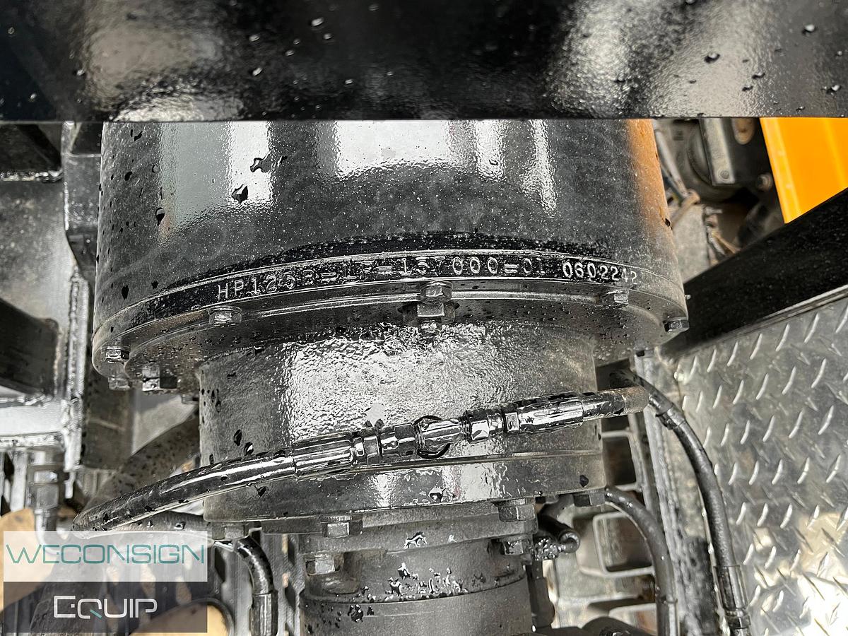 Used 2007 Western Star 6900XD 8x8 Bed Truck