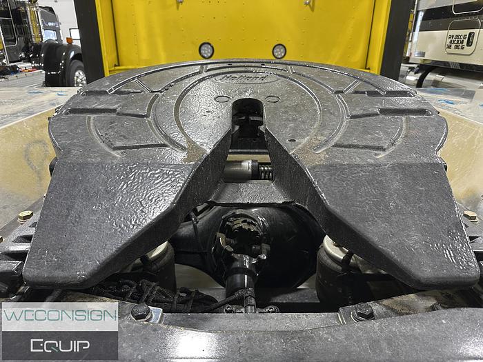 Used 2019 Kenworth W900L Sleeper Tandem Yellow