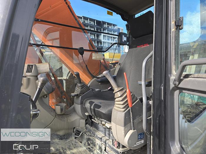 Used 2011 Hitachi  ZX225USR-3 Excavator