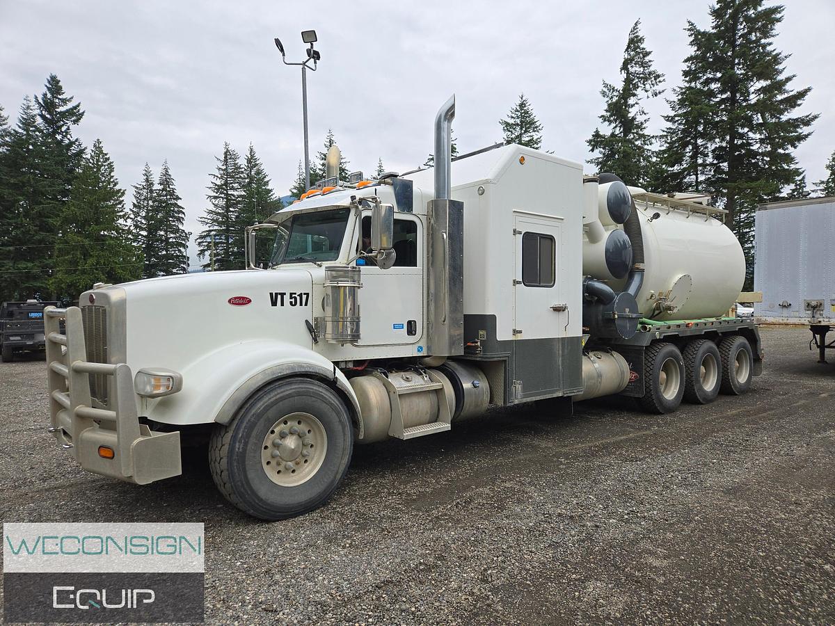 Used 2015 Peterbilt Tri-Axle Hydrovac