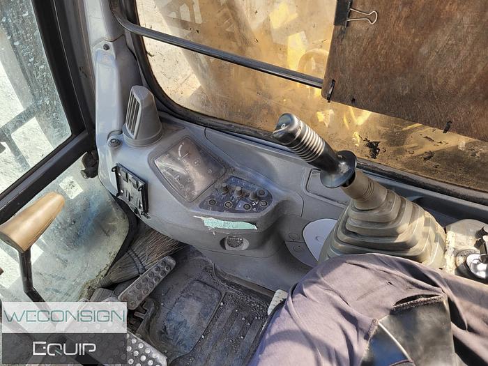 Used 2001 John Deere 200LC Excavator