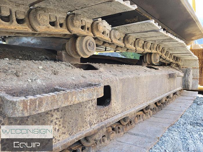 Used 2001 John Deere 200LC Excavator