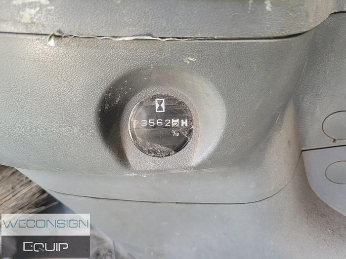 Used 2001 John Deere 200LC Excavator