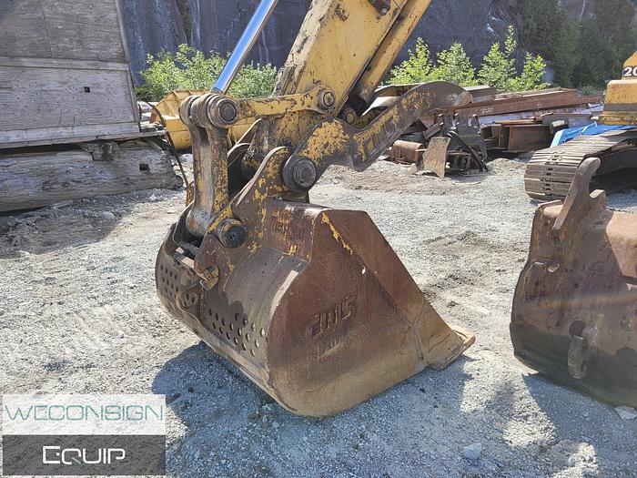 Used 2001 John Deere 200LC Excavator