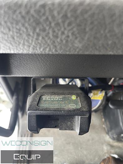 Used 2002 Nissan 2500 – Pavement Marking Vocational Truck