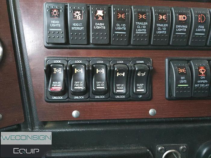 Used 2015 Western Star Tri-Drive Custom Vac Semi Vac