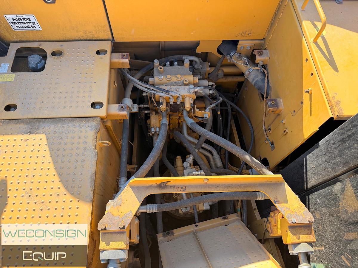 Used 2014 CAT 320E Excavator