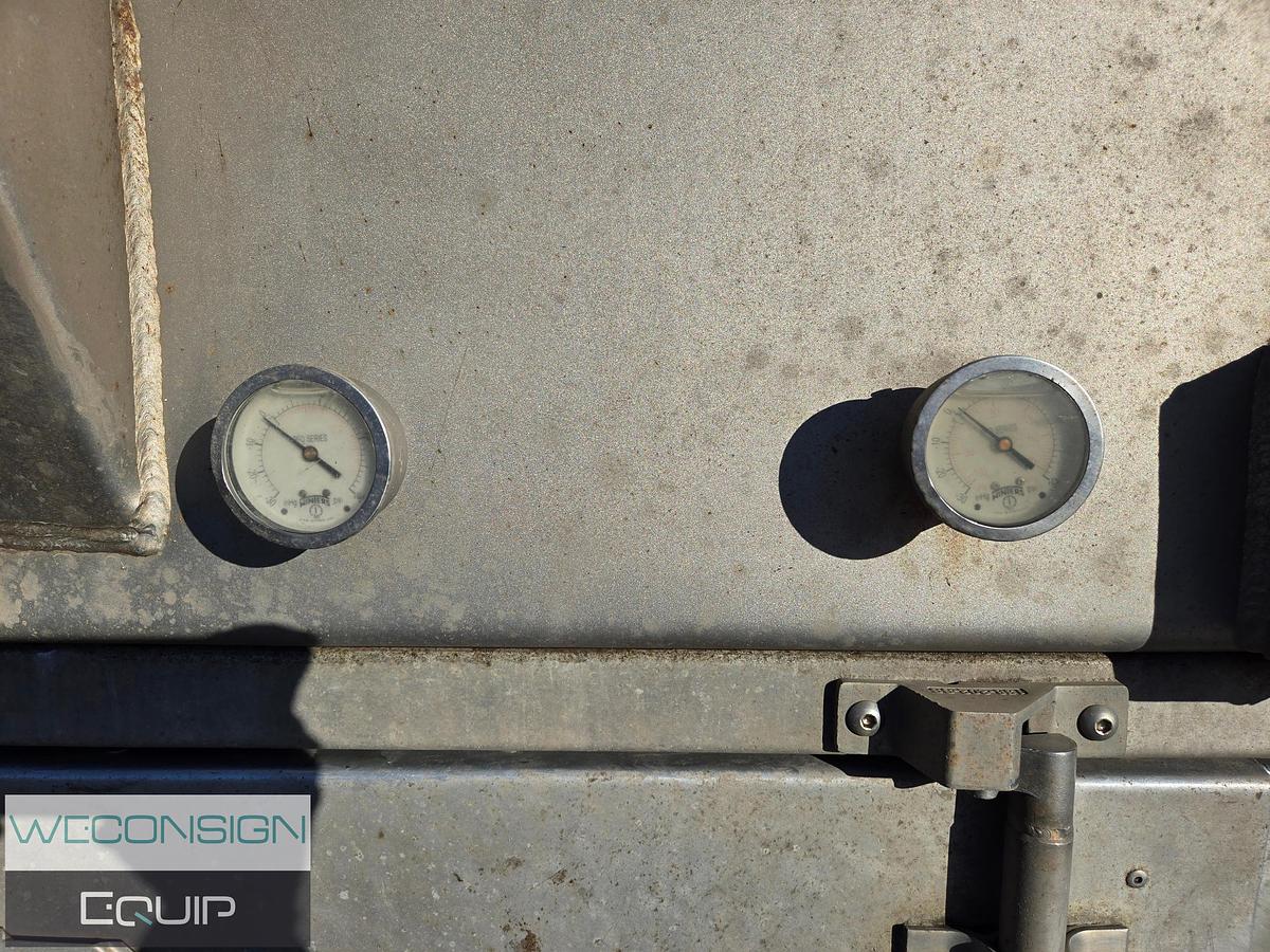 Used 2015 Dragon 38M3 Stainless Silver