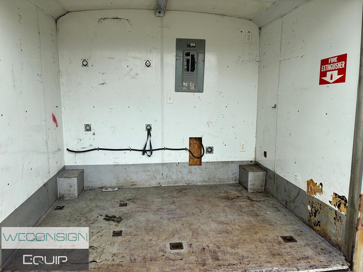 Used 2007 Wells Cargo Enclosed Doghouse Trailer