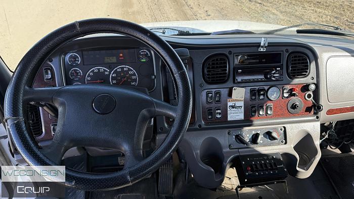 Used 2014 Freightliner M2 Tow Truck