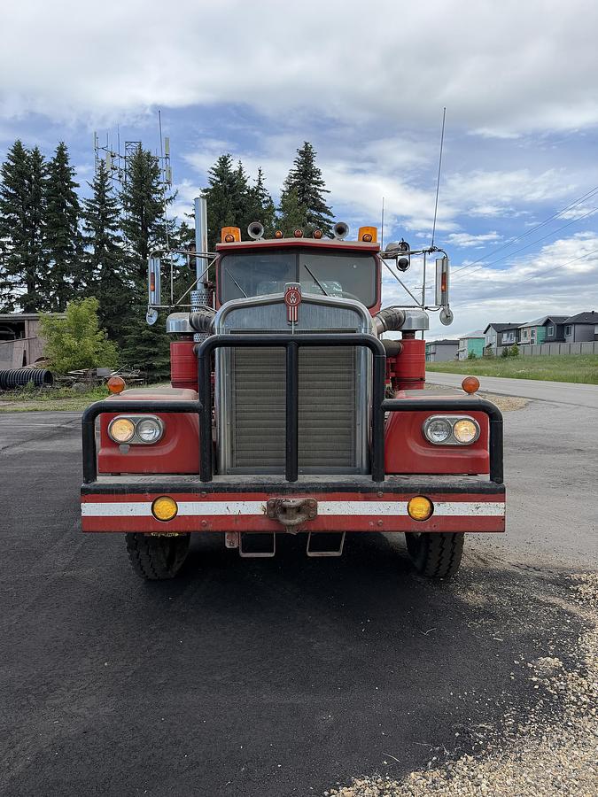 Used 1979 Kenworth LW924 Bed Truck