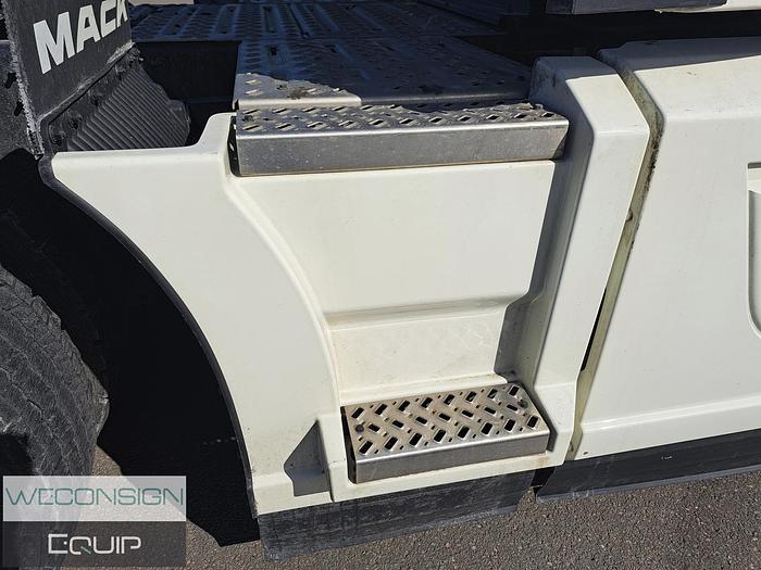 Used 2024 Mack  Anthem Hwy Tractor