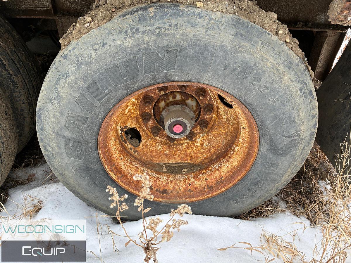 Used 2004 Doepker Super B Flat Deck 32x28