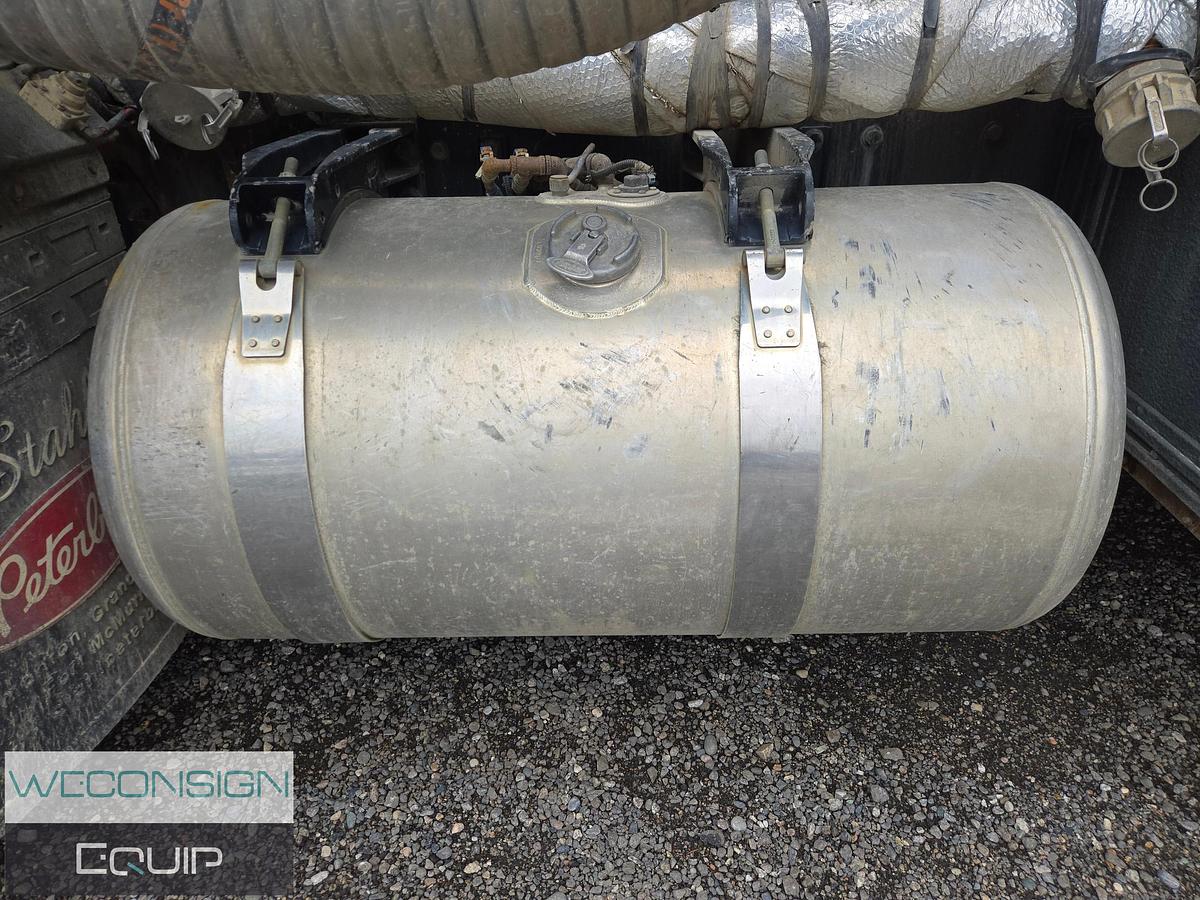 Used 2015 Peterbilt Tri-Axle Hydrovac