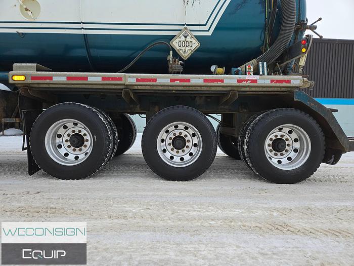 Used 2015 Western Star Tri-Drive Custom Vac Semi Vac