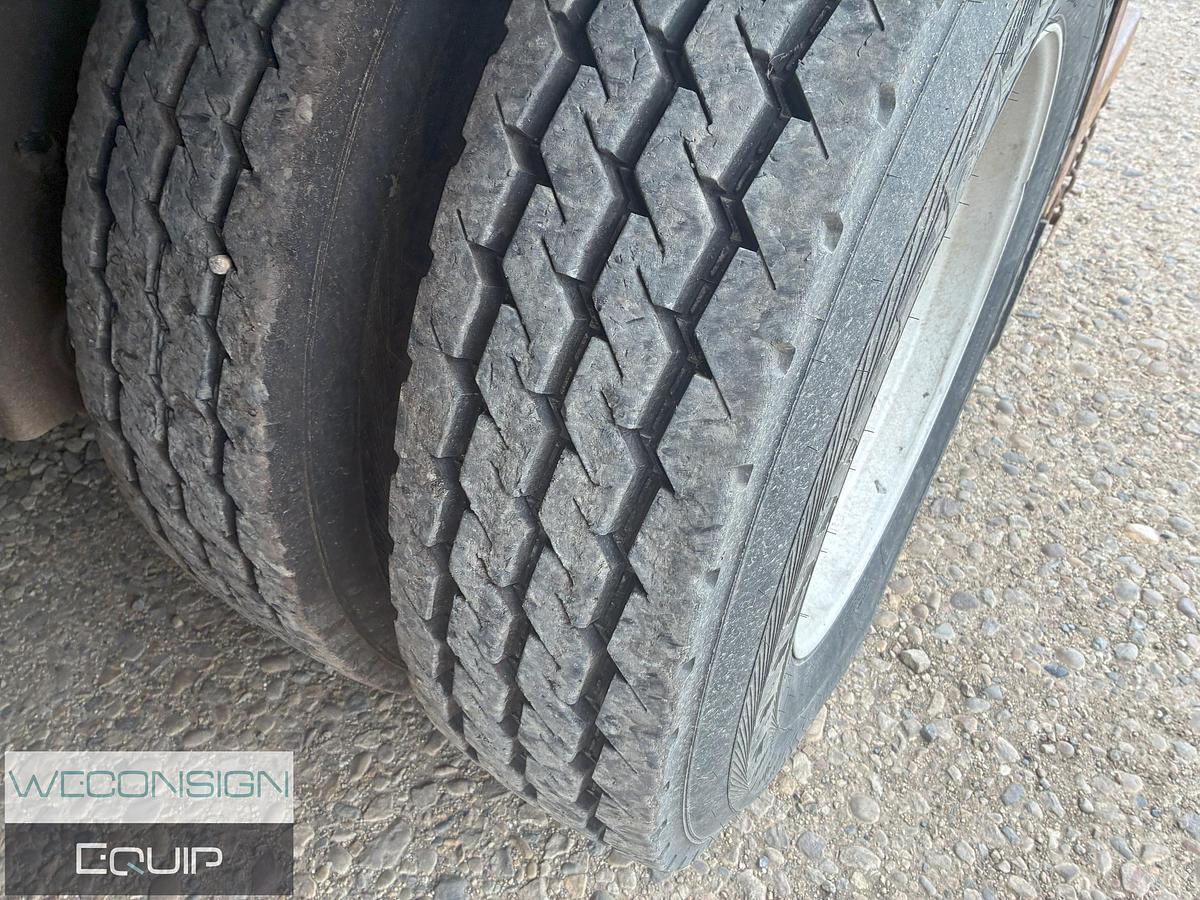 Used 2010 Kenworth SMV01