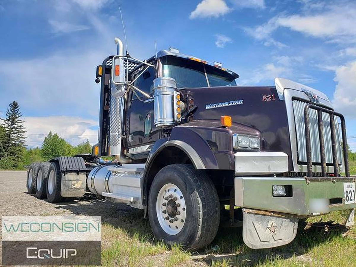 Used 2012 Western Star 4900SA Day Cab