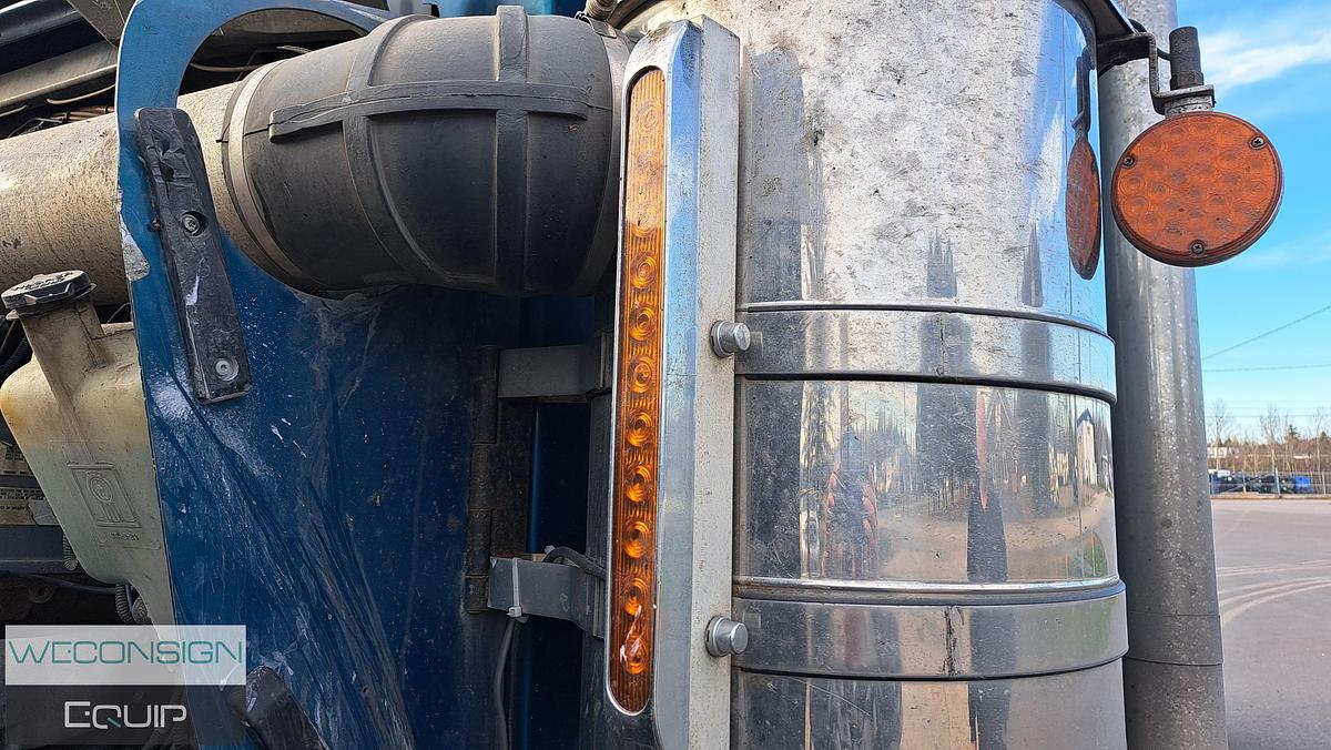 Used 2001 Kenworth W900B