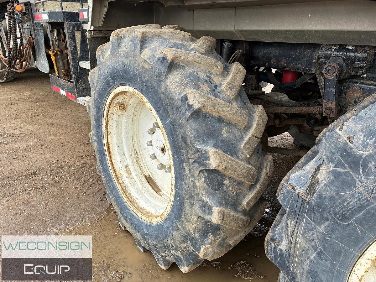 Used 2007 Western Star 6900XD 8x8 Bed Truck