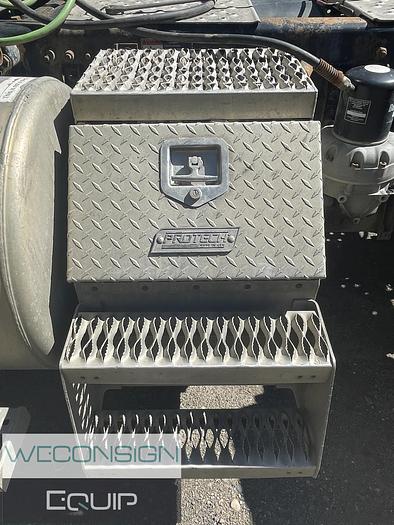 Used 2019 Western Star 5700XE DC Day Cab Truck Tractor