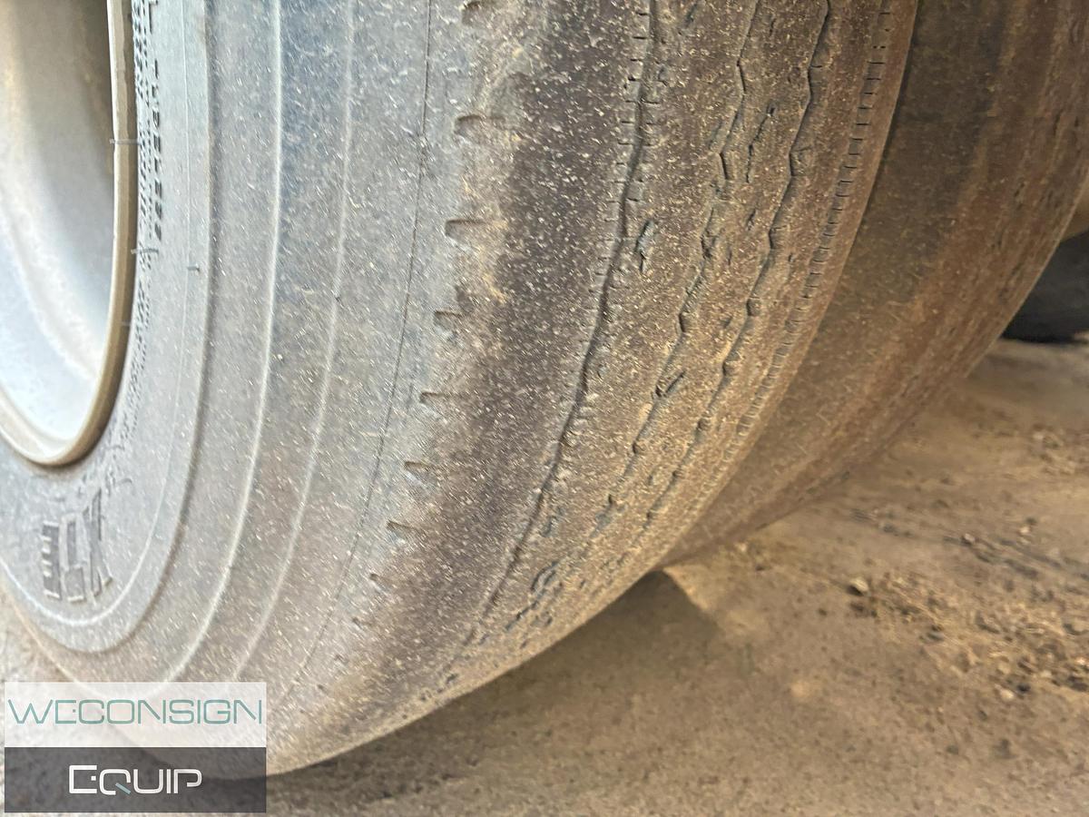 Used 2024 Lode King Super B Grain Trailer