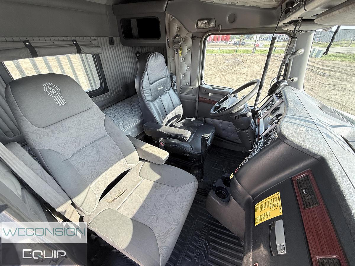 Used 2007 Kenworth T800 Wet Kit Tractor