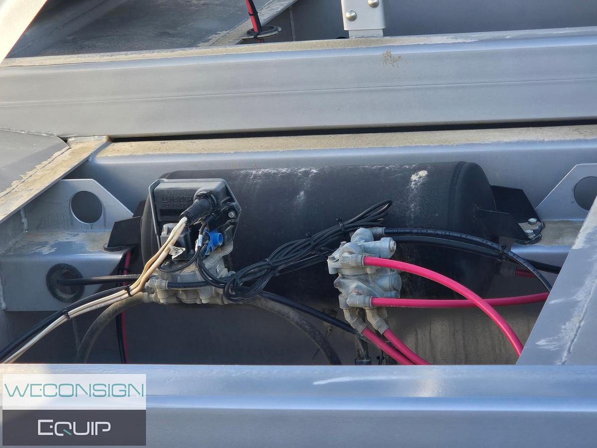 Used 2022 Midland MG43TC3000X Clam Dump Trailer