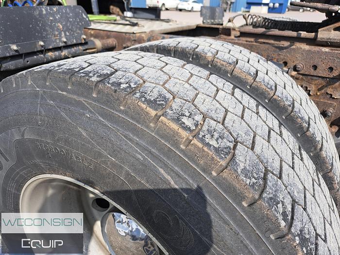 Used 2015 Freightliner Cascadia HWY Truck Tractor